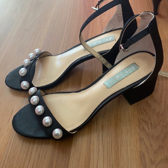 betsey johnson heels - Picture 1 of 1